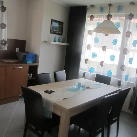 Villa Rada 11b In Bay View Village *