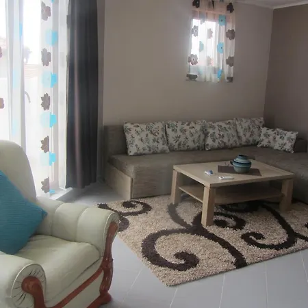 Villa Rada 11b In Bay View Village